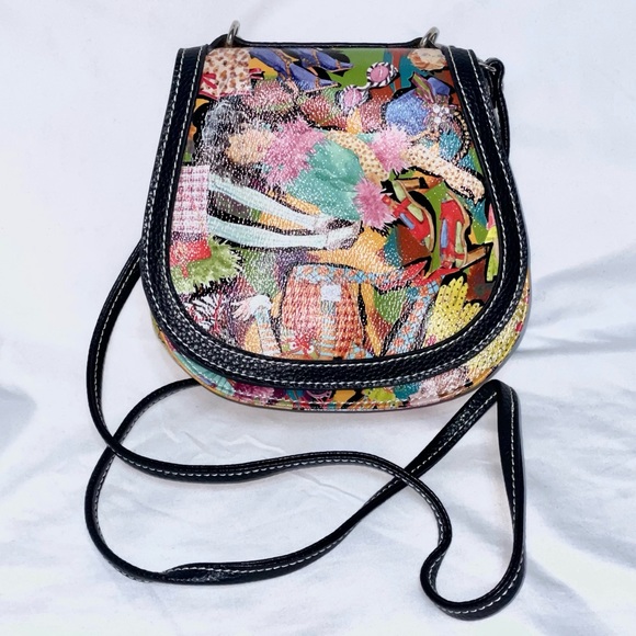 Sydney Love Handbags - Sydney Love Unique Printed Design Faux Pebbled  Leather Small Crossbody